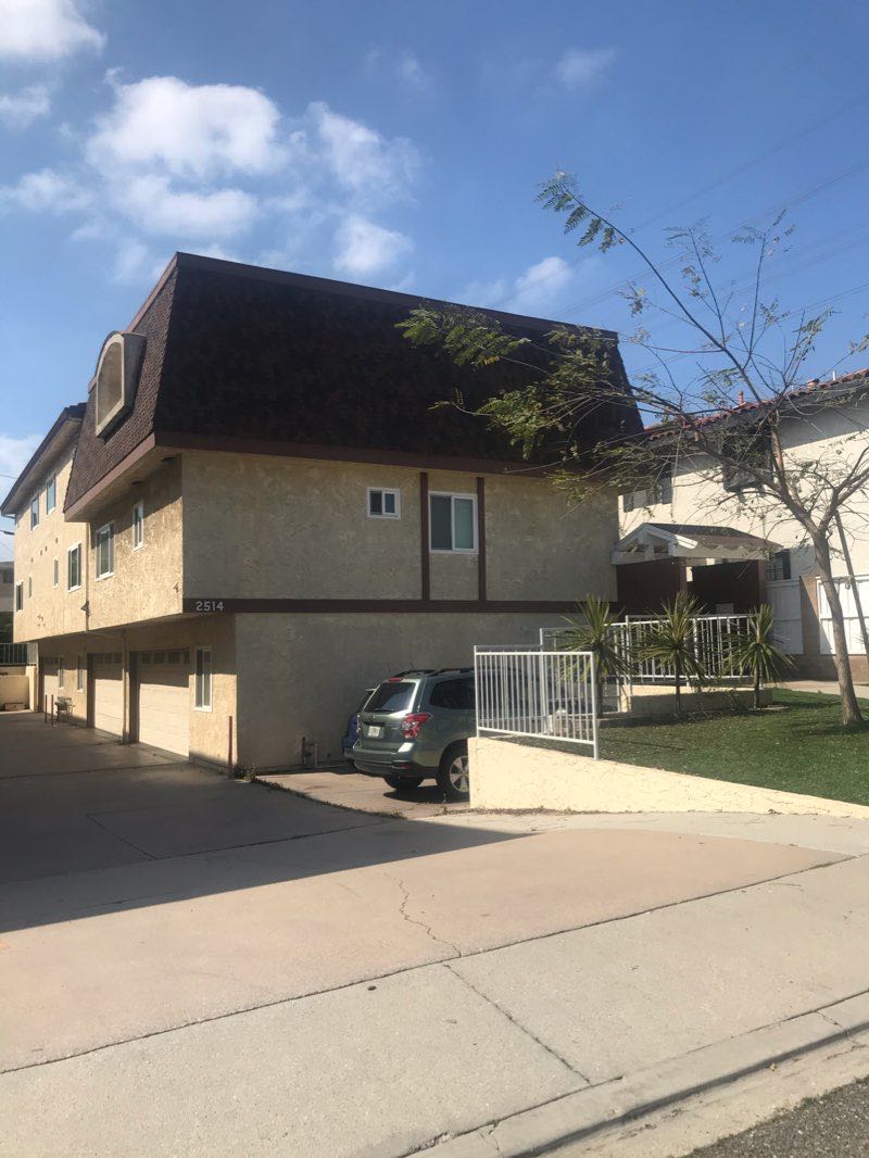 walking near me in Glen M. Anderson Park in winter