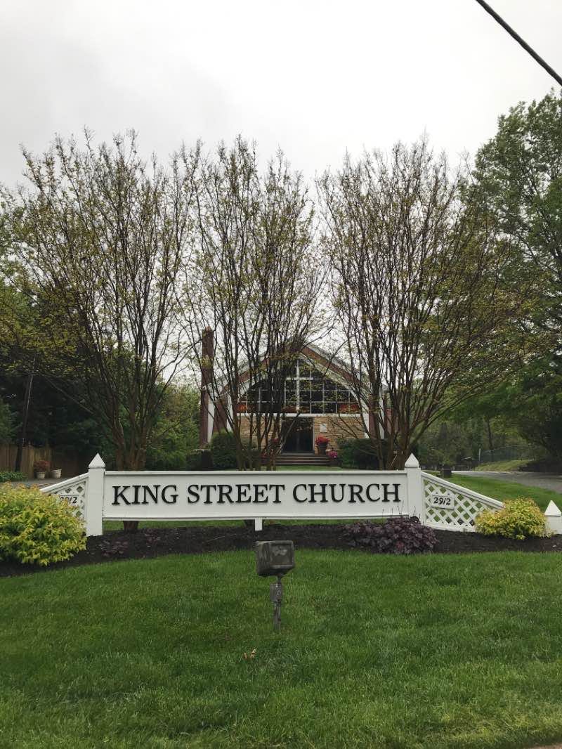 walking near me in Chinquapin Park in winter