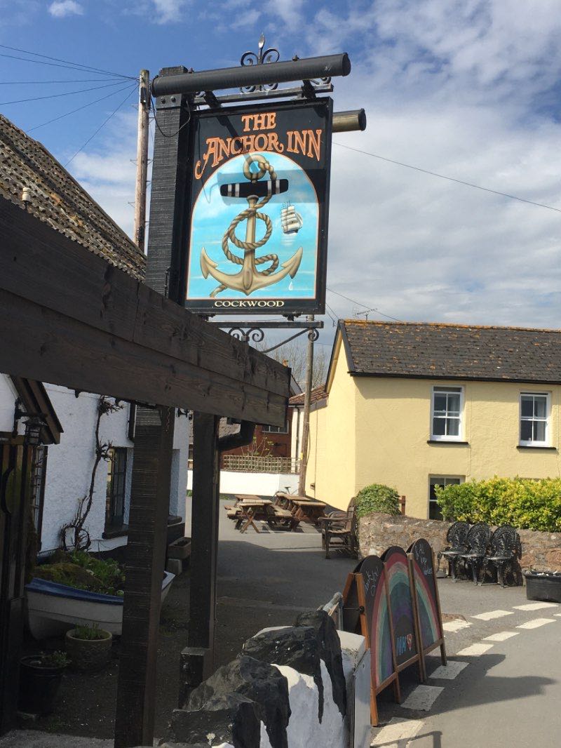 walking near me in Ludwell Valley Park in winter
