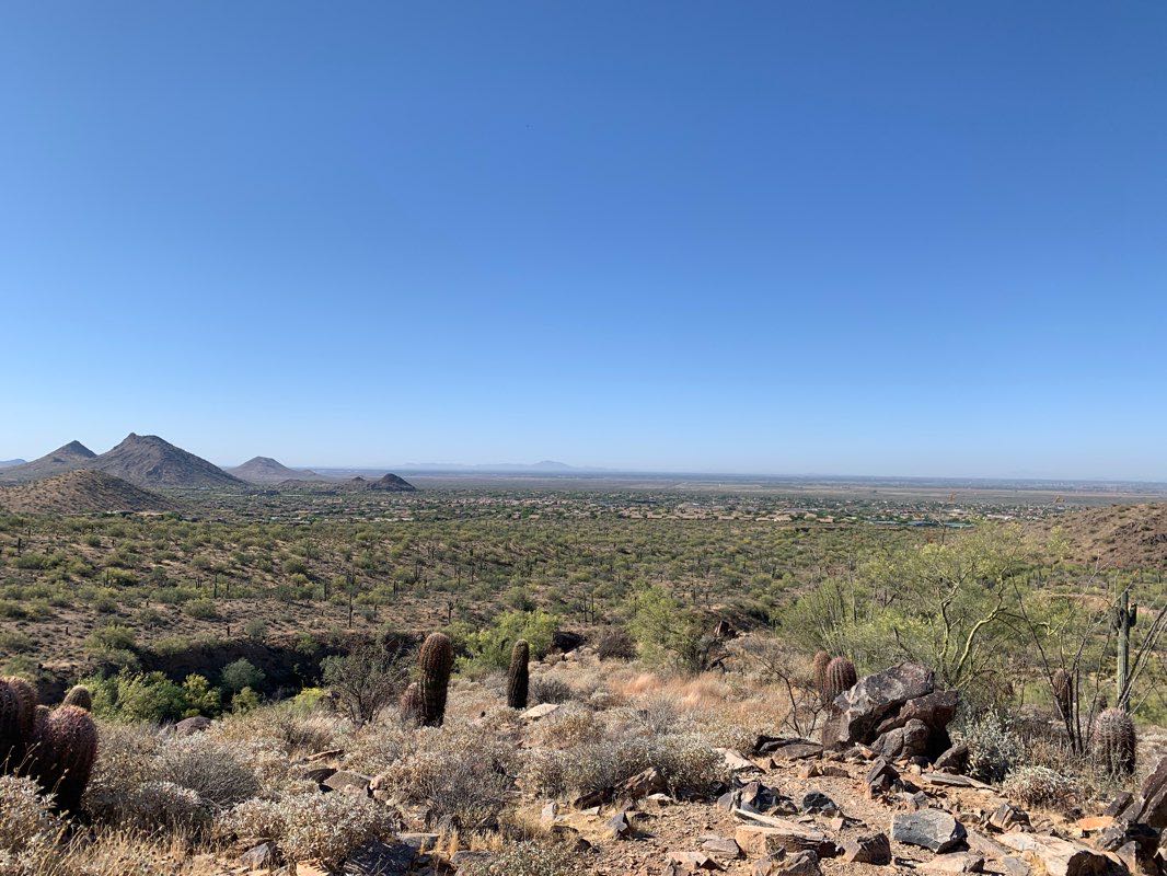 walking near me in Scottsdale Horizon Park in winter