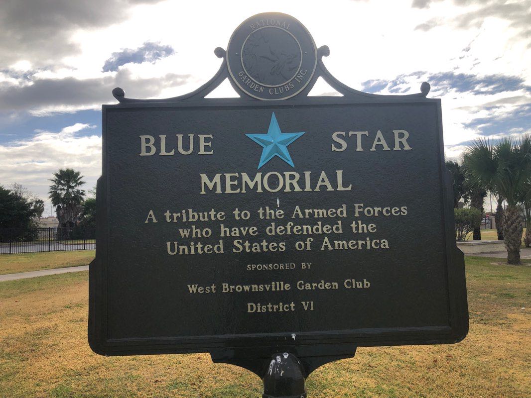 walking near me in Veterans Park in winter