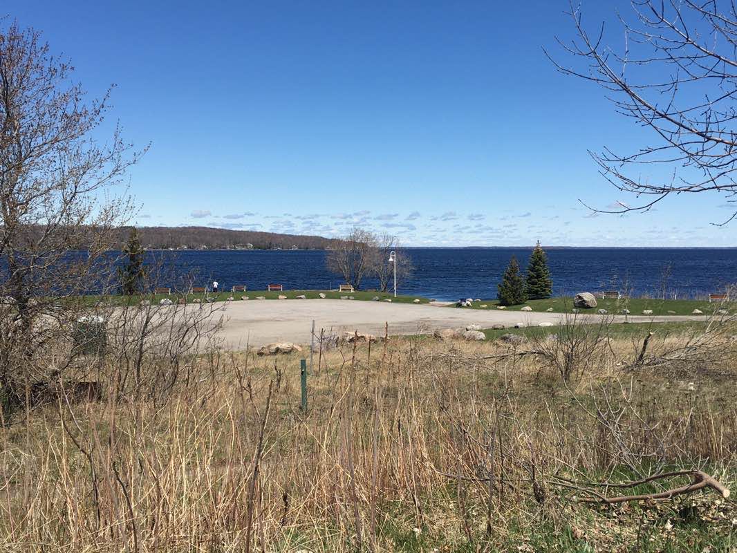 walking near me in Harbourside Park in winter