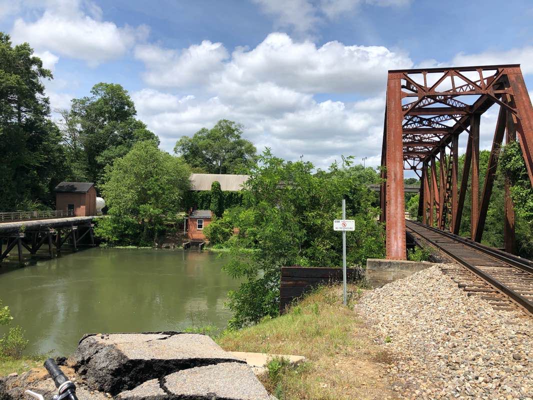 walking near me in Aqueduct Park in winter