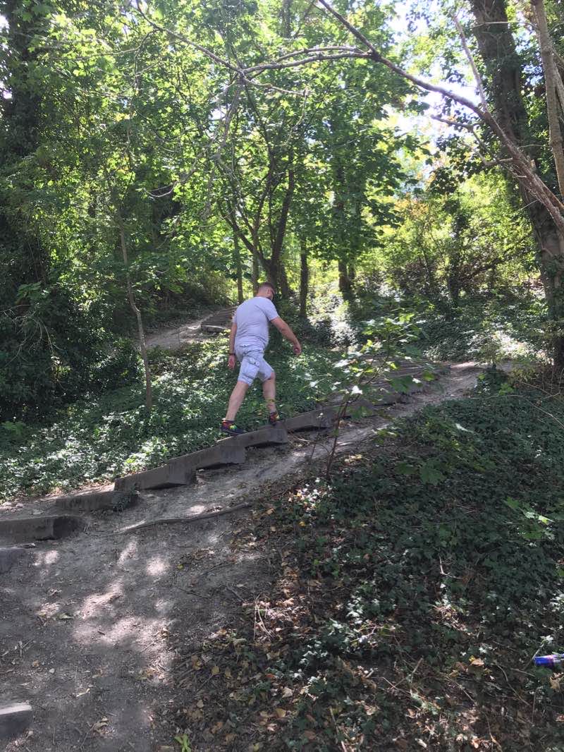 walking near me in Jardin Saint-Paul in winter