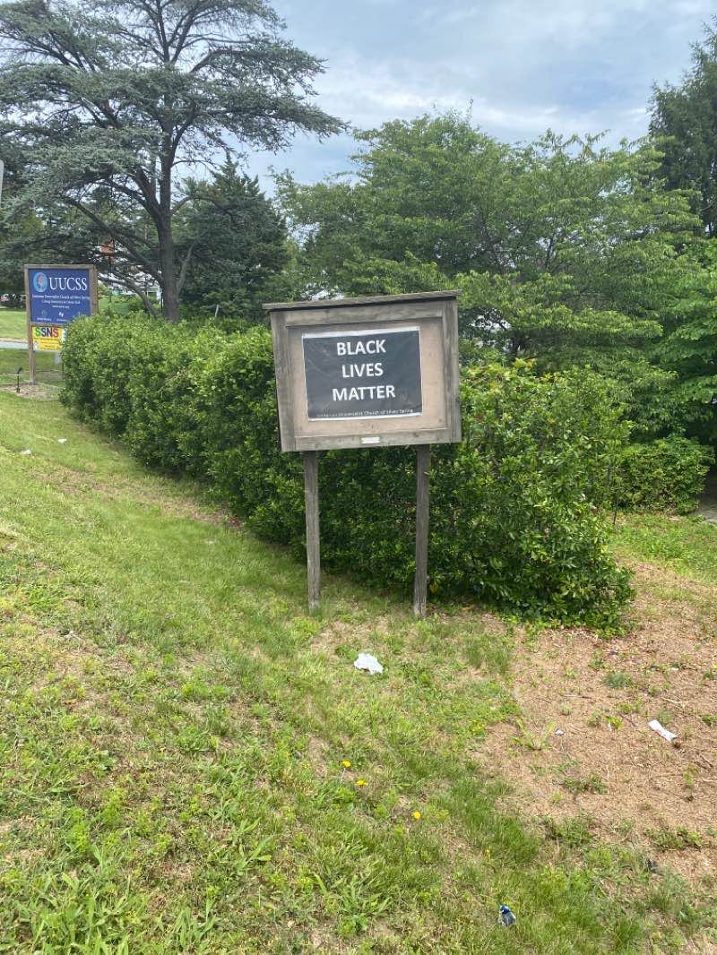 walking near me in Hillandale Local Park in winter