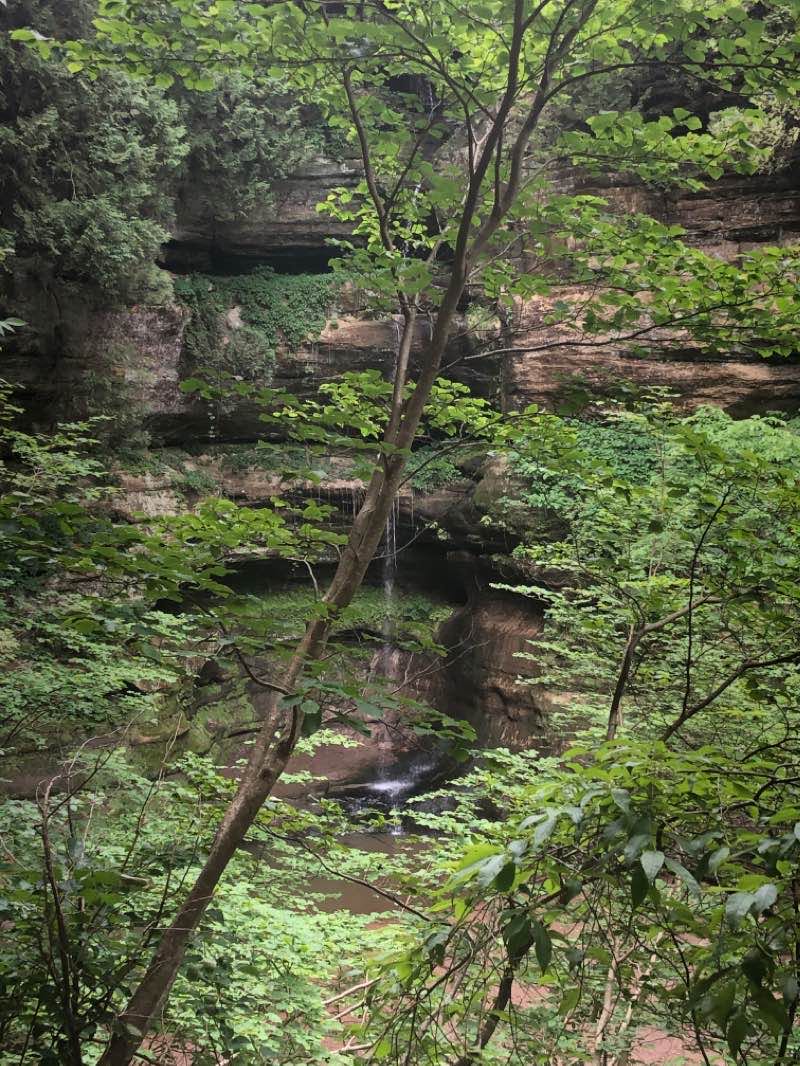 walking near me in Starved Rock State Park in winter