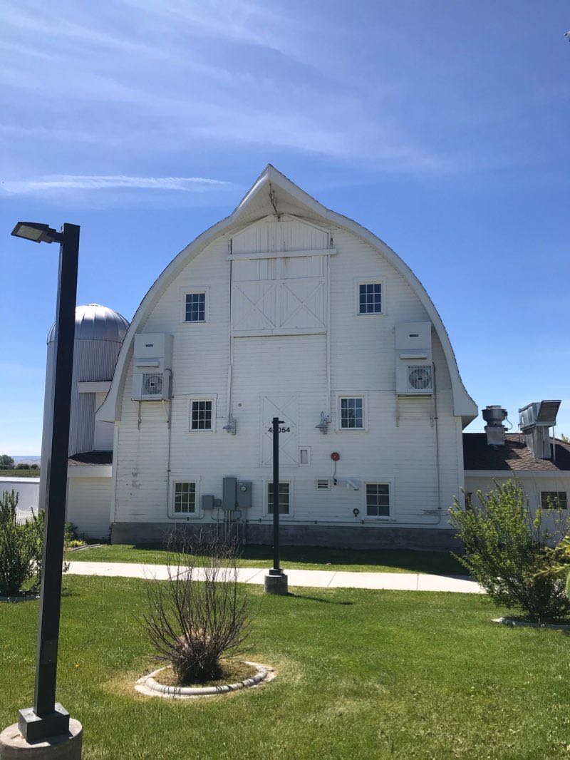 walking near me in Heritage Park in winter