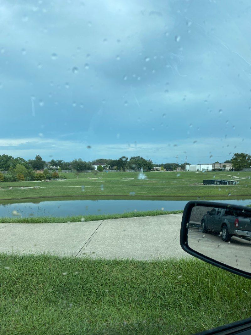 walking near me in Heritage Park Pointe Overlook in winter