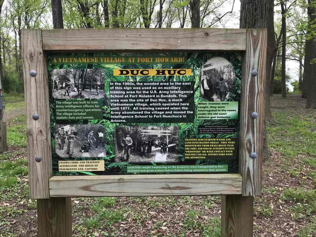 walking near me in Fort Howard Park in winter