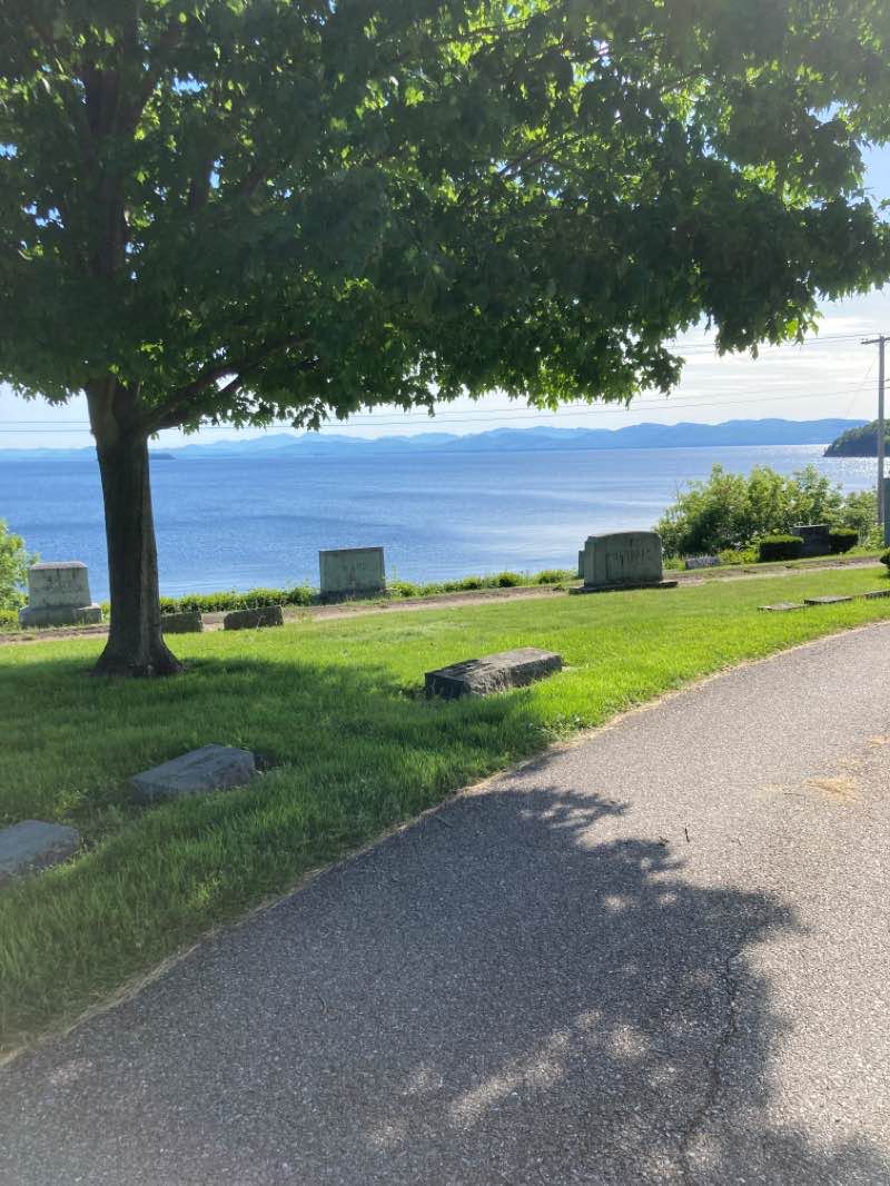 walking near me in Leddy Park in winter