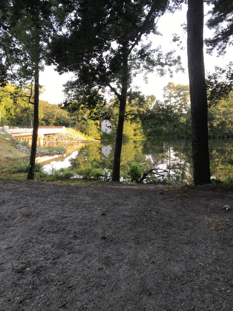 walking near me in Mariners' Lake Natural Area in winter