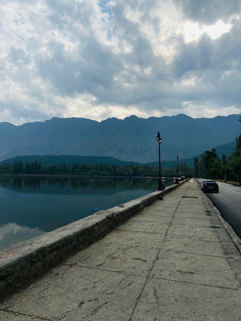 walking near me in Iqbal Park in winter