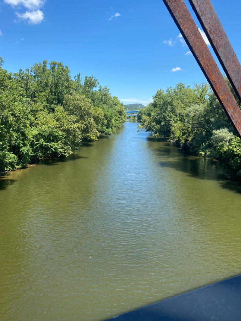 walking near me in Allegheny Landing in winter