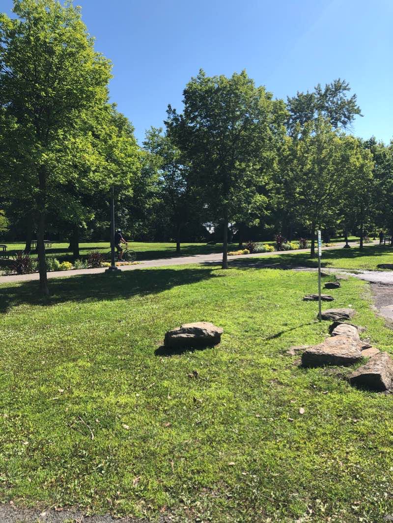 walking near me in Parc-nature du Cap-Saint-Jacques in winter