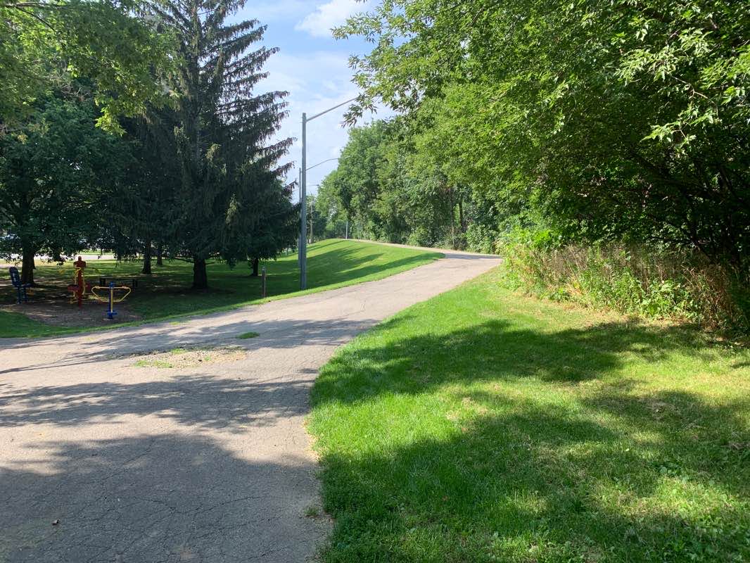 walking near me in Brant's Crossing Park in winter