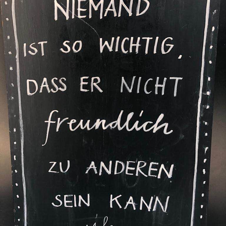 Hansruedi🇨🇭 post 1