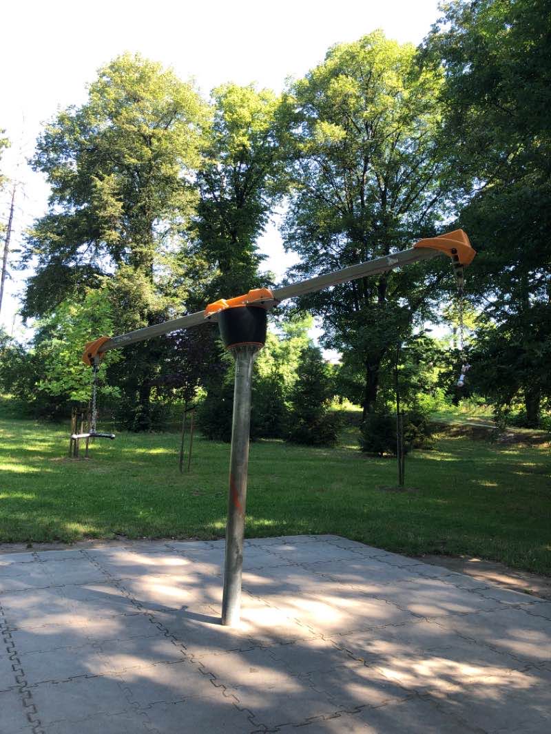 walking near me in Park Bolesława Chrobrego in winter
