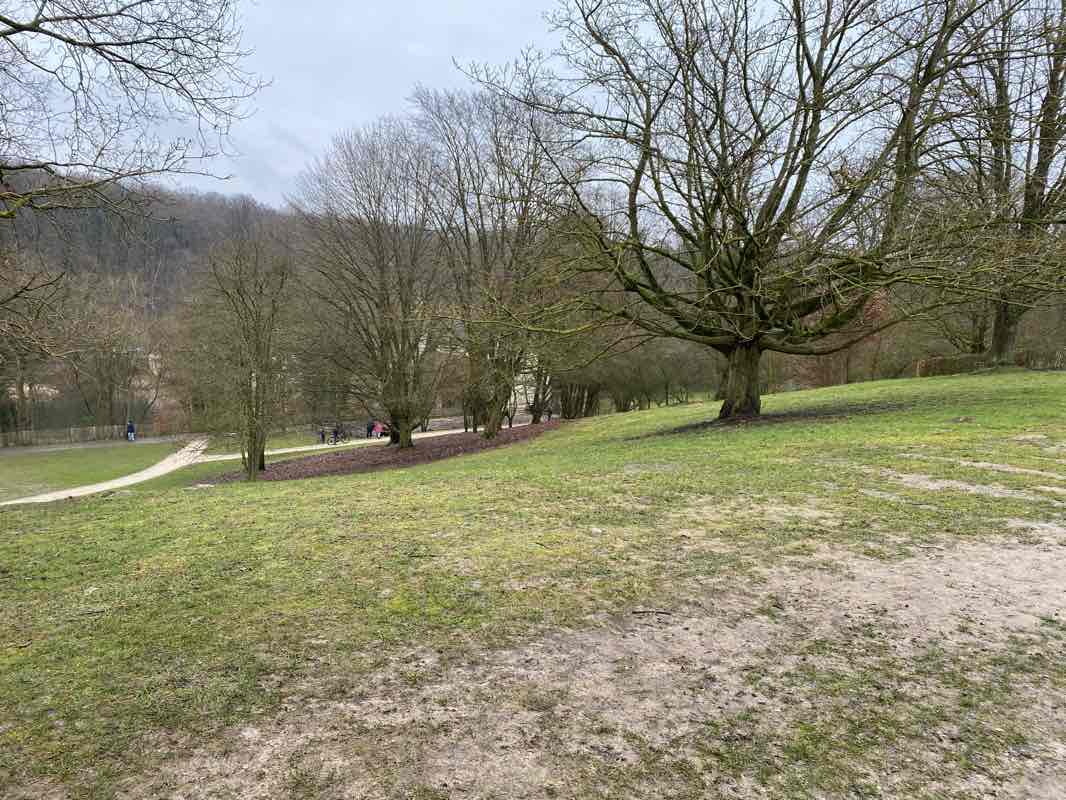 walking near me in Rouge Cloître - Rood Klooster in winter