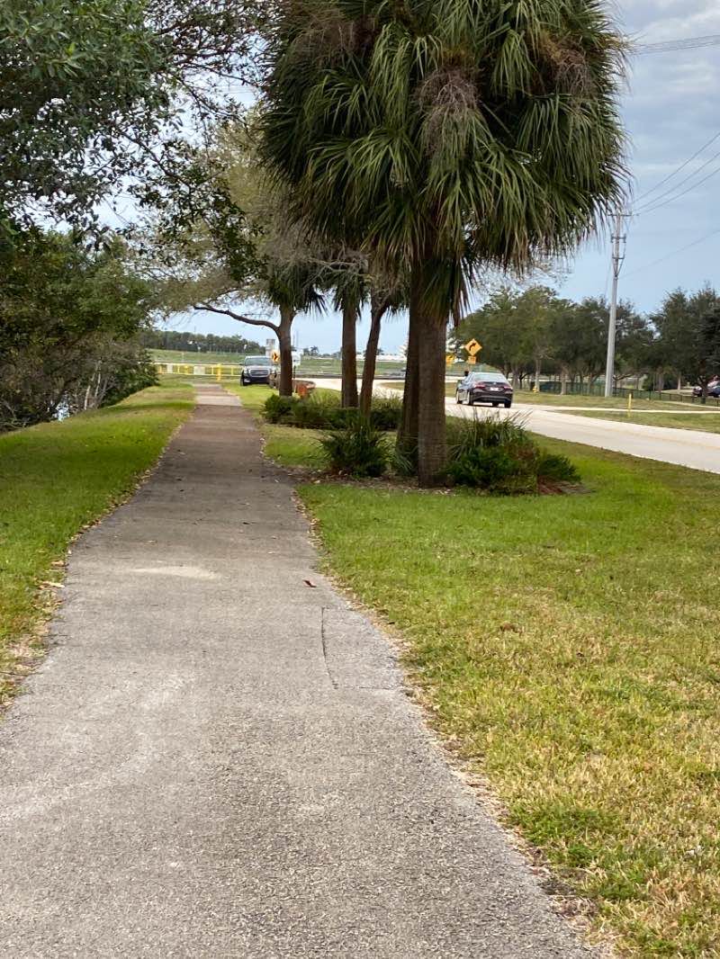 walking near me in Orange Drive Linear Park in winter