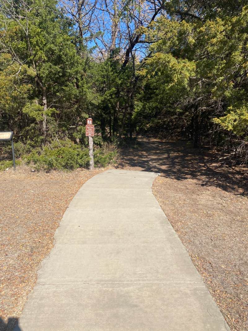 walking near me in Bolling Springs State Park in winter