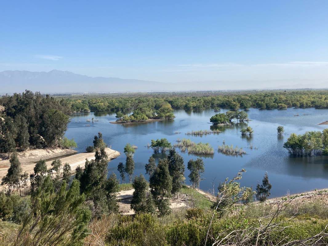 walking near me in Green River Recreation Center in winter