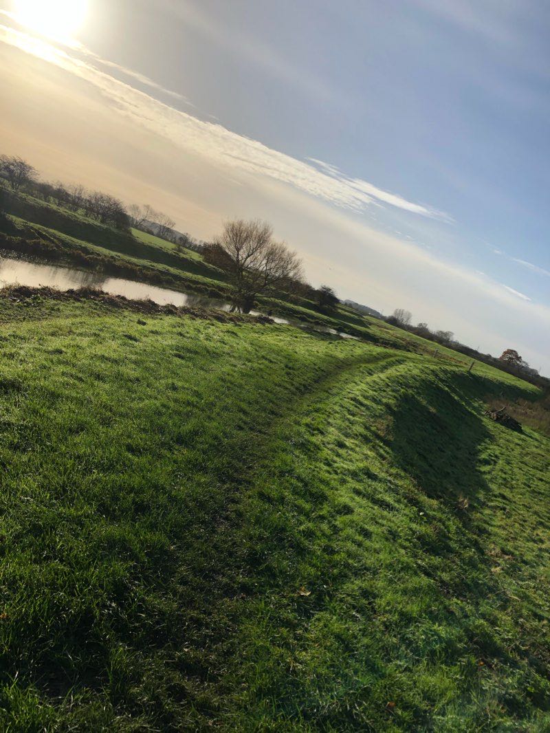walking near me in Hykeham Village Green in winter