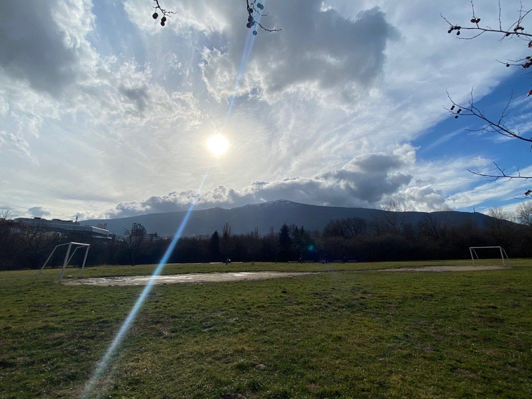 walking near me in Bulgaria Square in winter