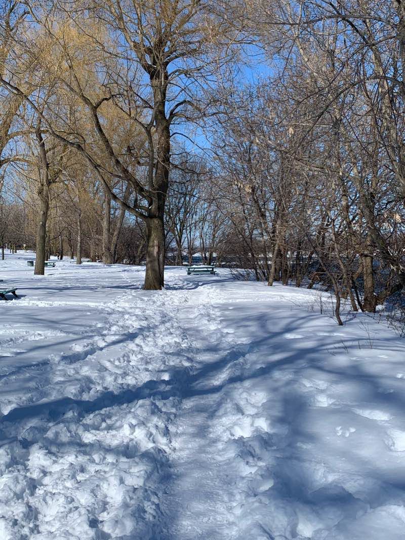 walking near me in Fort-Chambly in winter