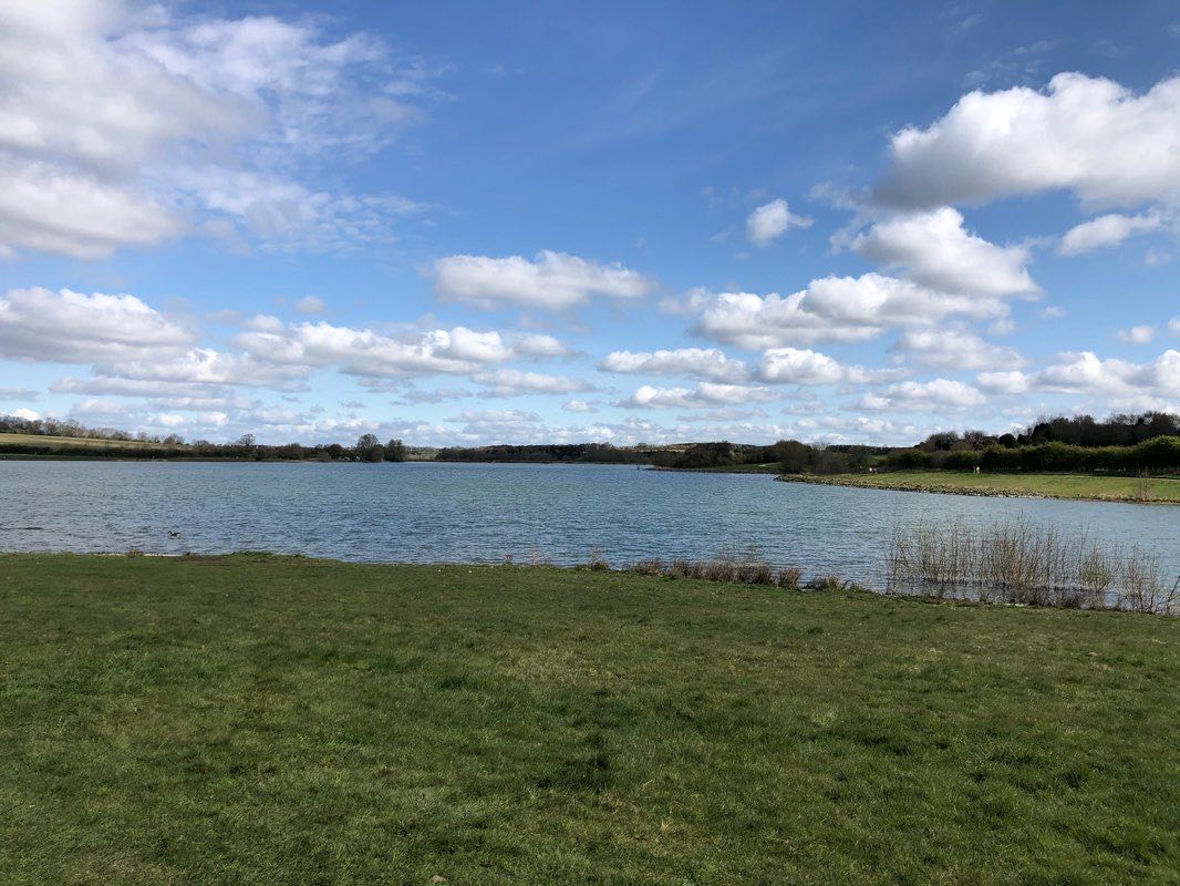 walking near me in Brixworth Country Park in winter