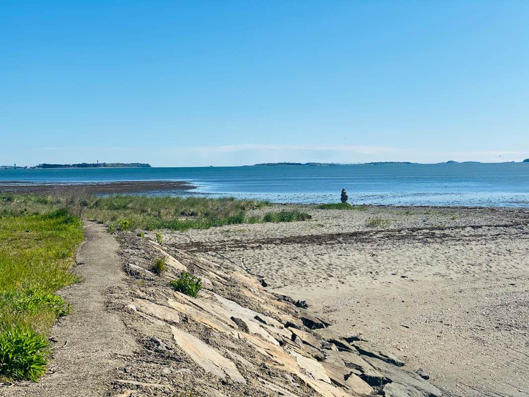 walking near me in Furnace Brook Parkway in winter