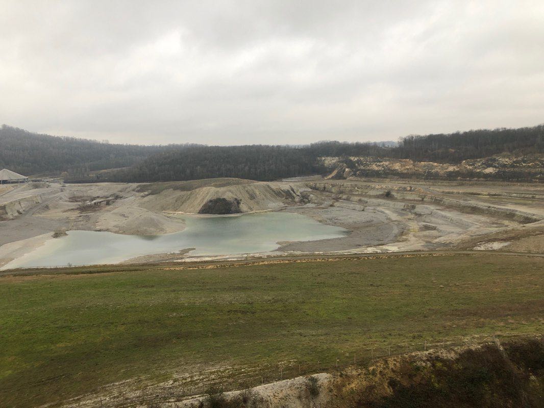 walking near me in Aldenhofpark in winter