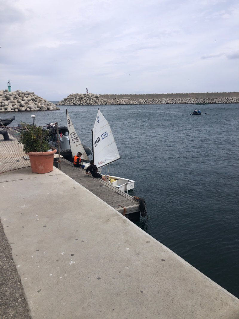 walking near me in Jardin de Corniche 2 in winter