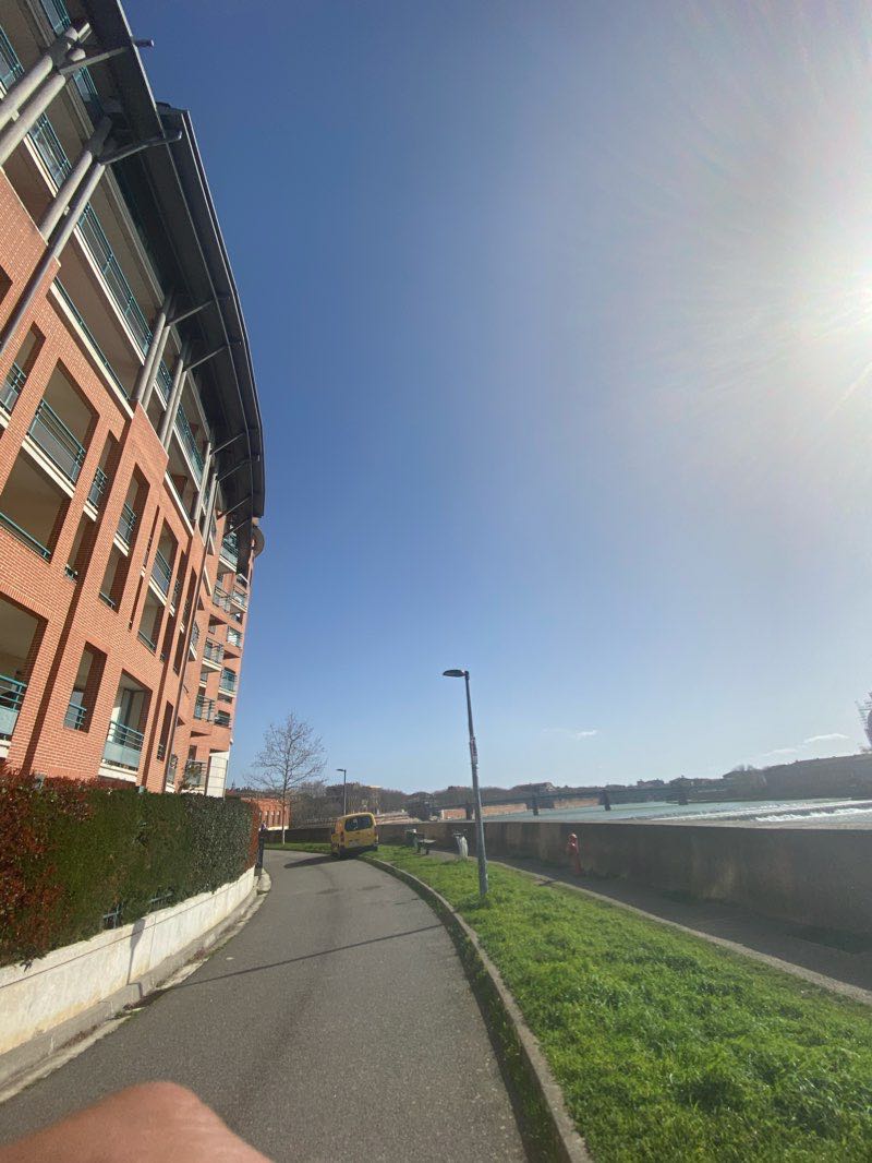 walking near me in Jardins du Barry in winter