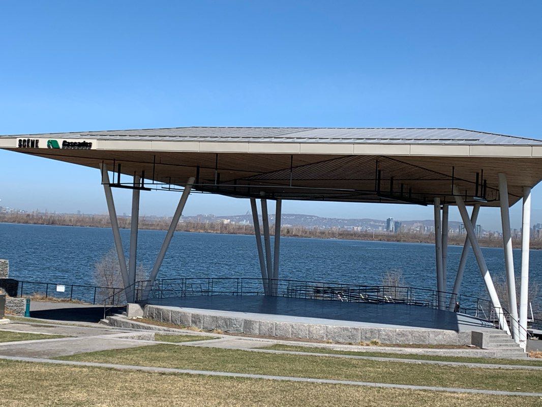 walking near me in Parc Roméo-V.-Patenaude in winter