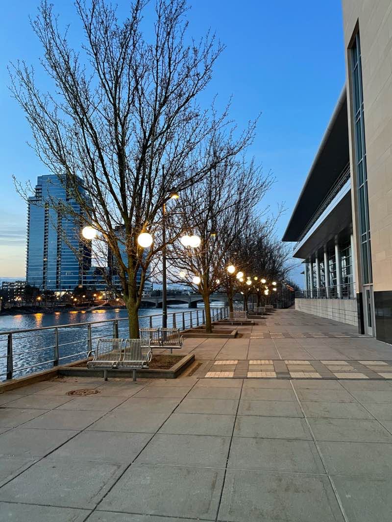 walking near me in Ah-Nab-Awen Park in winter