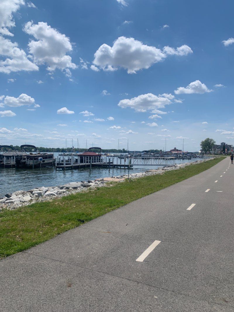 walking near me in Buckeye State Lake Park in winter