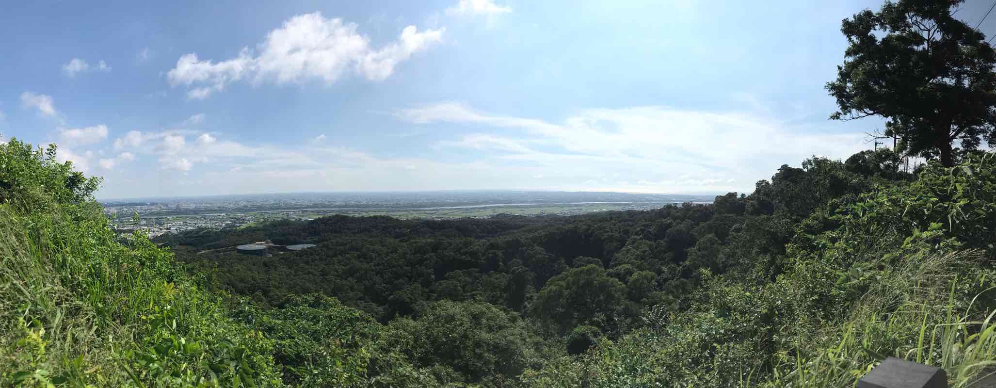 walking near me in Sie He Park in winter