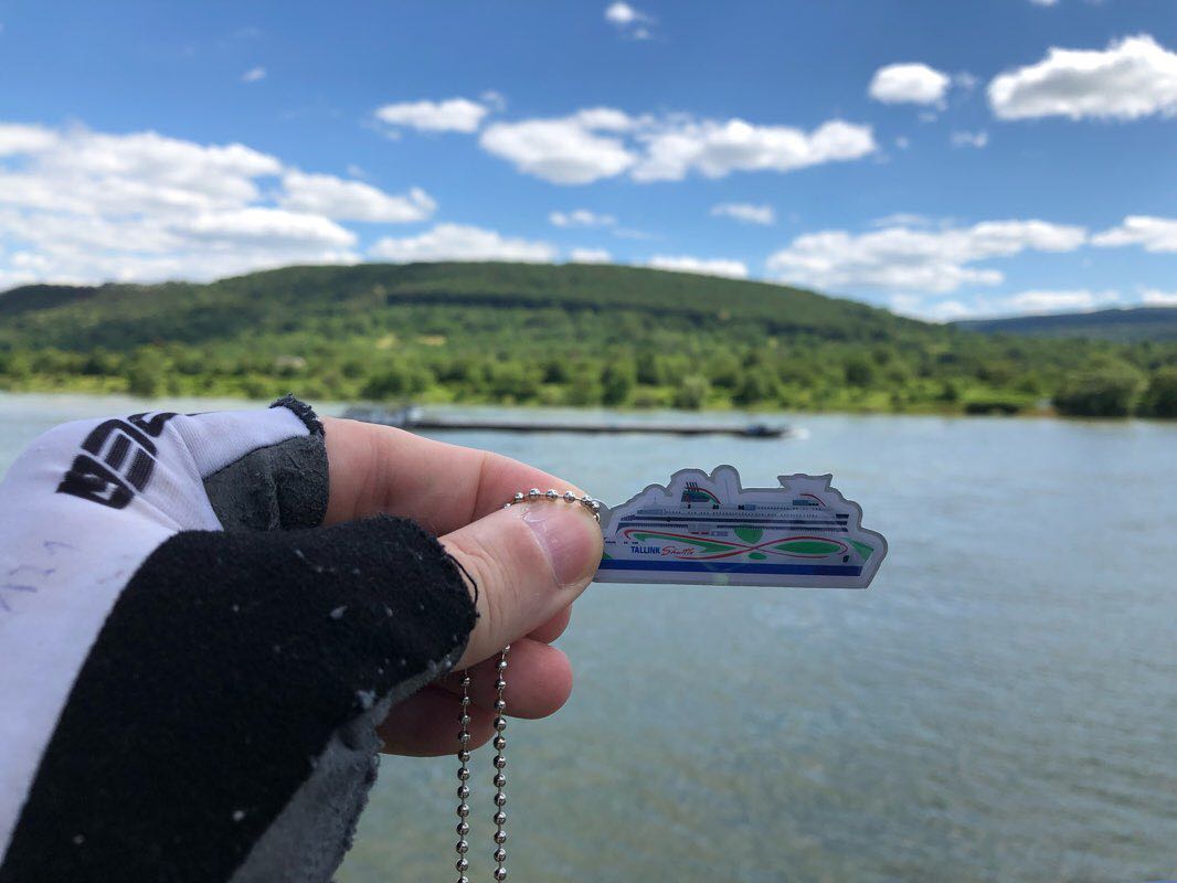 walking near me in Schlossgarten in winter