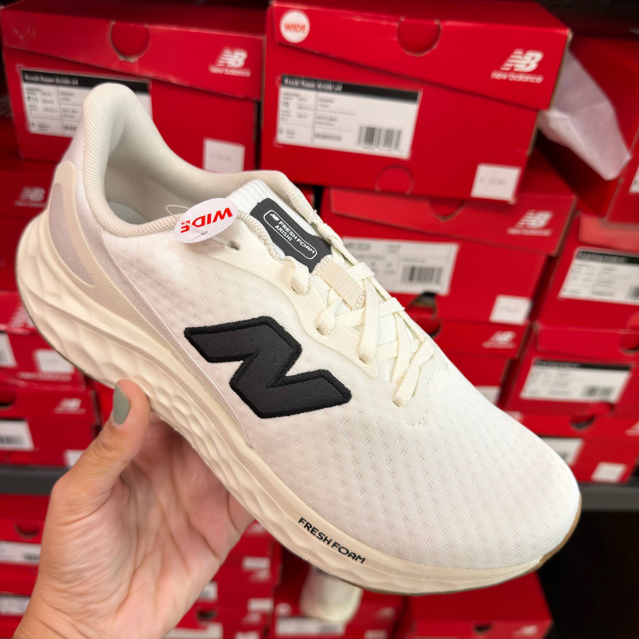 FRESH FOAM ARISHI V4  - NECESSÁRIO A COMPRA DE + 1 TÊNIS PARA ATIVAR O DESCONTO