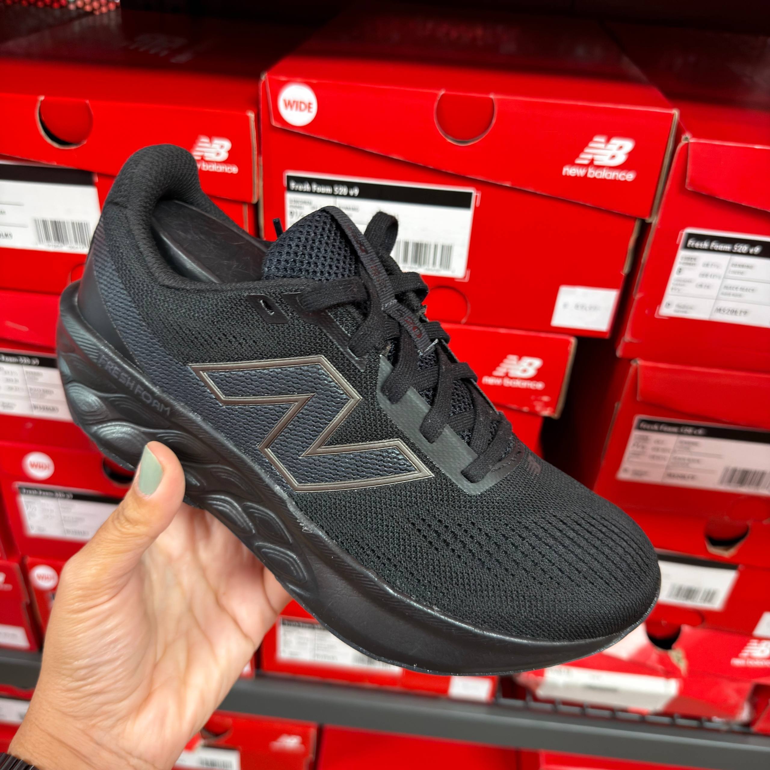 FRESH FOAM 520 V9  - NECESSÁRIO A COMPRA DE + 1 TÊNIS PARA ATIVAR O DESCONTO