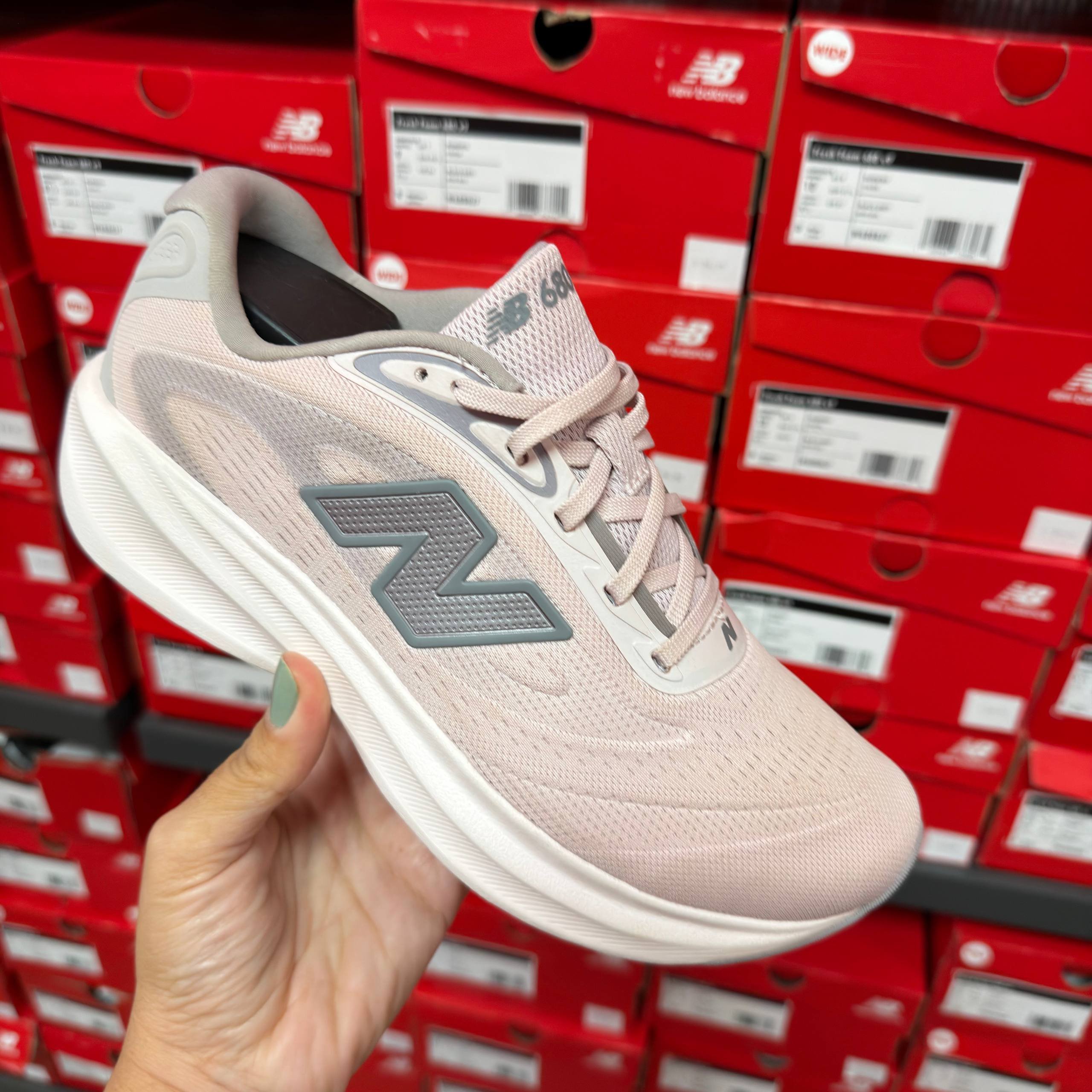 FRESH FOAM 680  - NECESSÁRIO A COMPRA DE + 1 TÊNIS PARA ATIVAR O DESCONTO