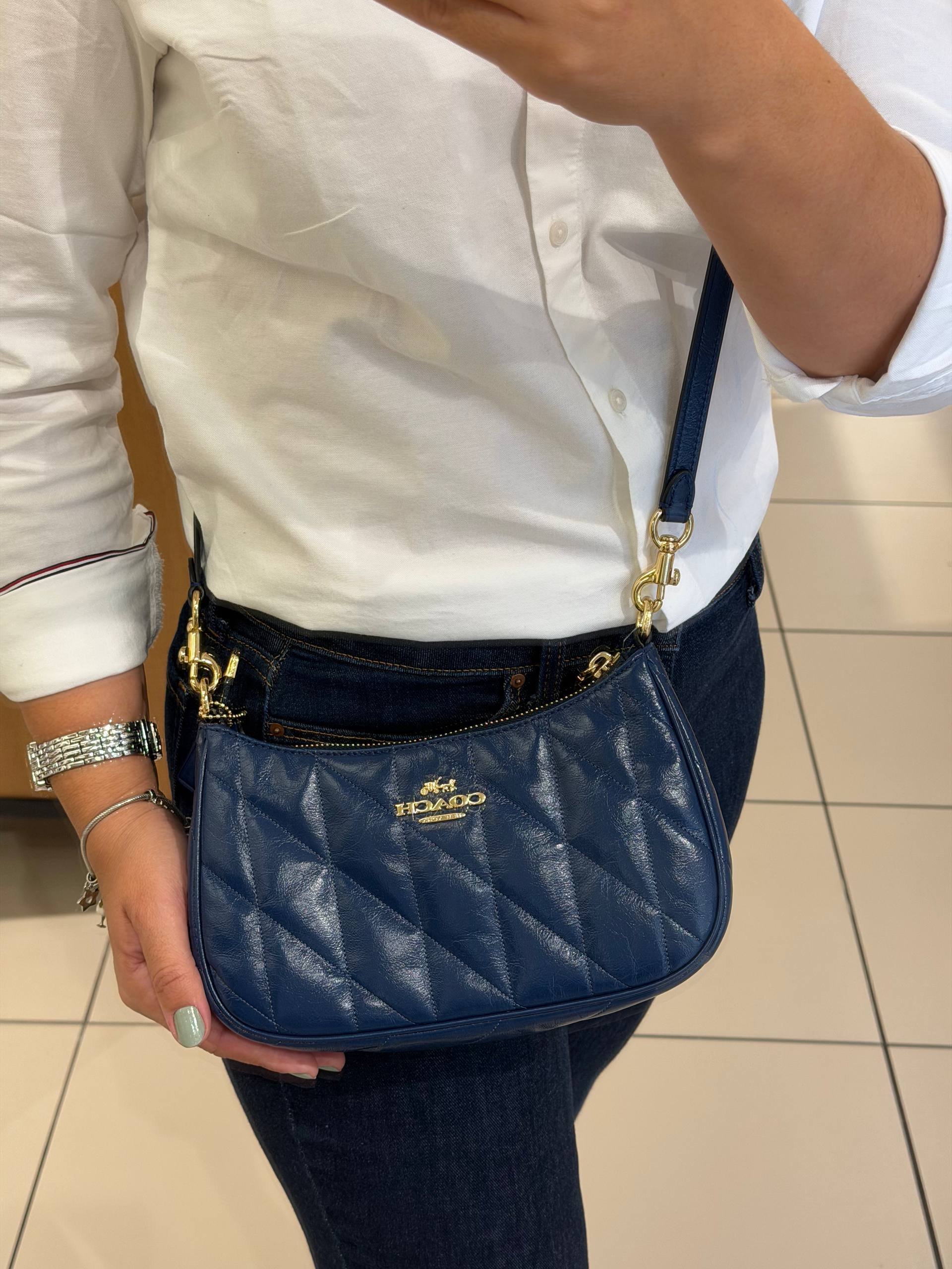 BOLSA TERI DE OMBRO COM ALÇA EXTRA