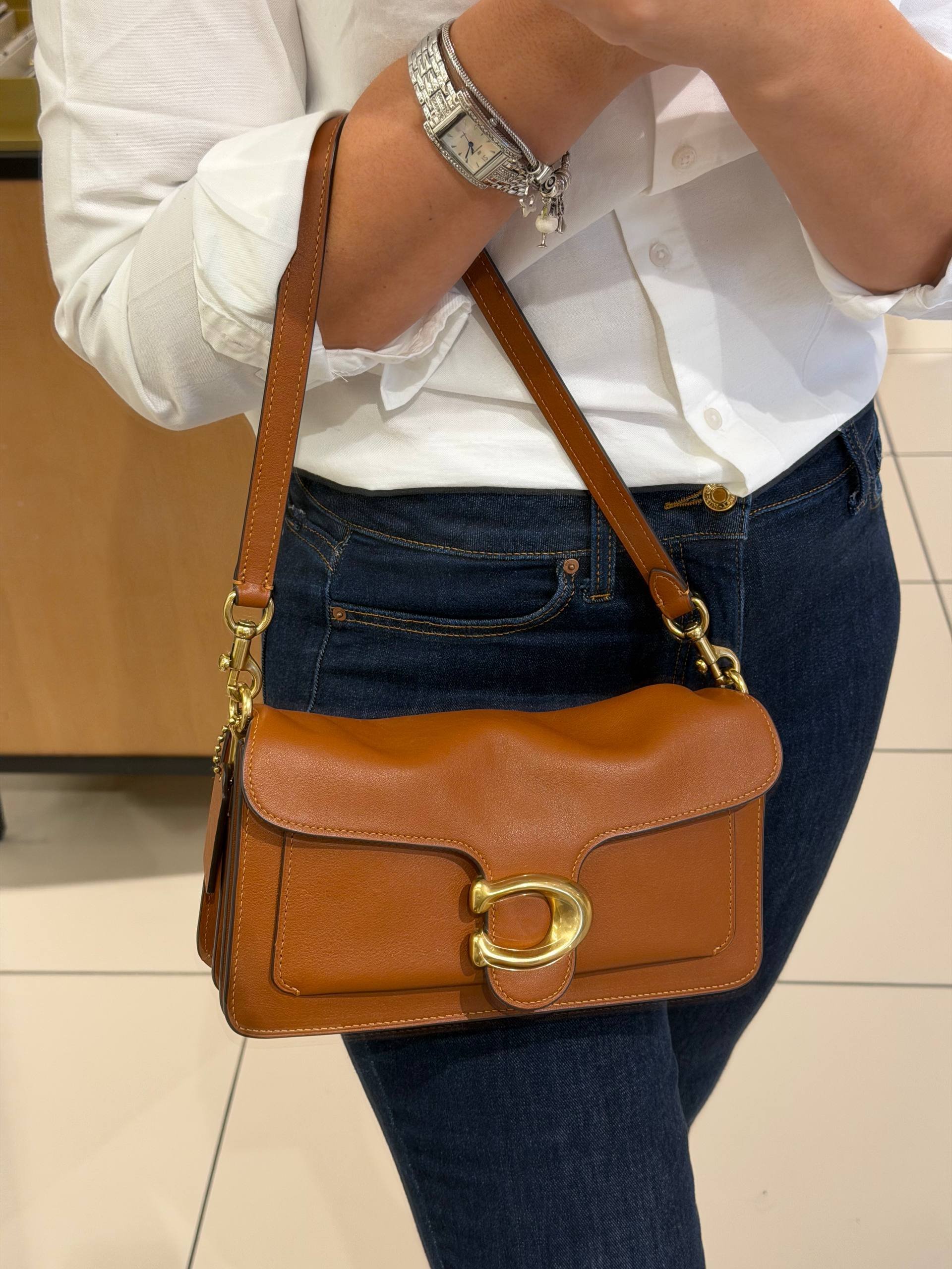 BOLSA DE OMBRO 
 COM ALÇA EXTRA