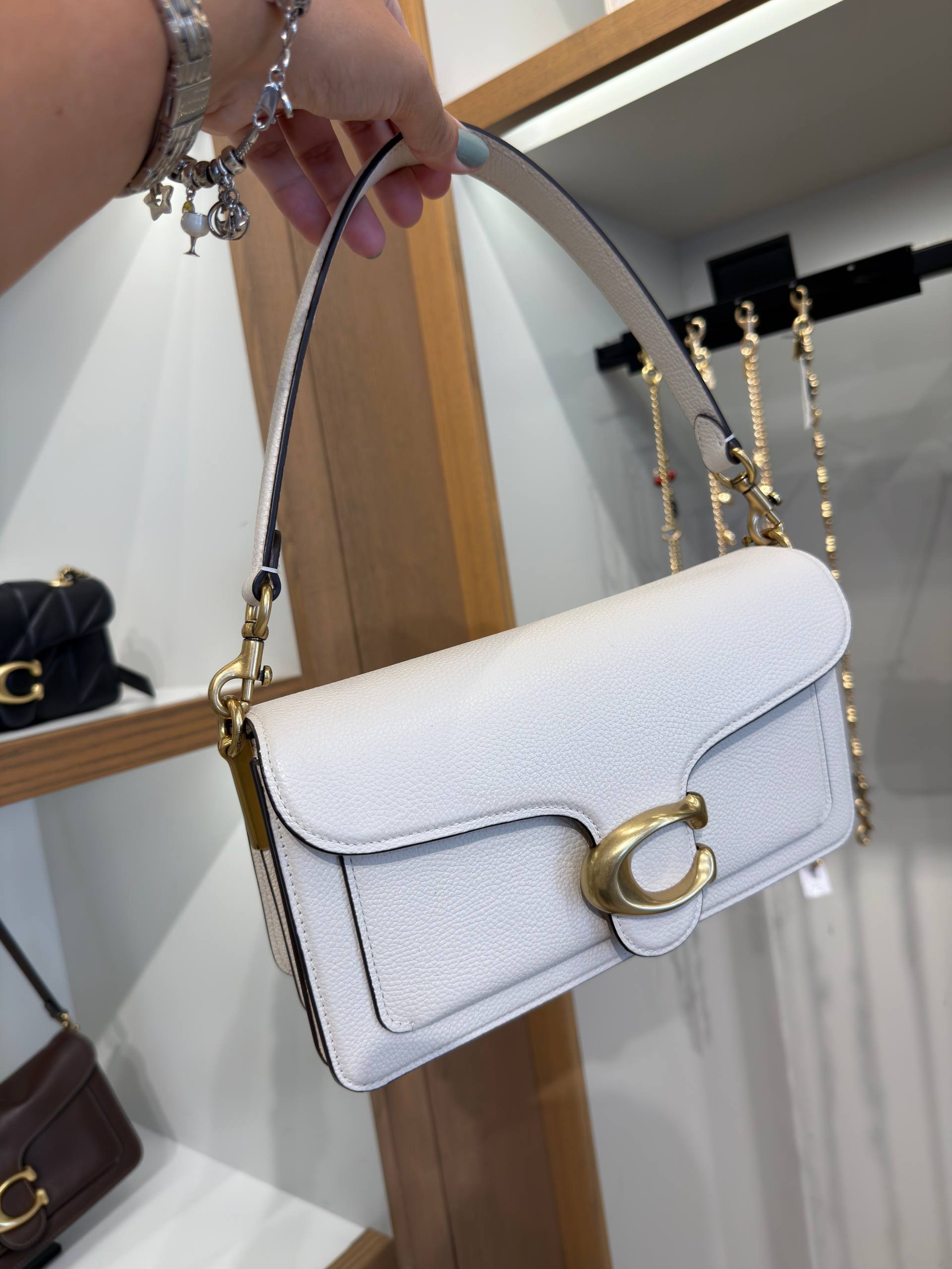 BOLSA DE OMBRO 
 COM ALÇA EXTRA