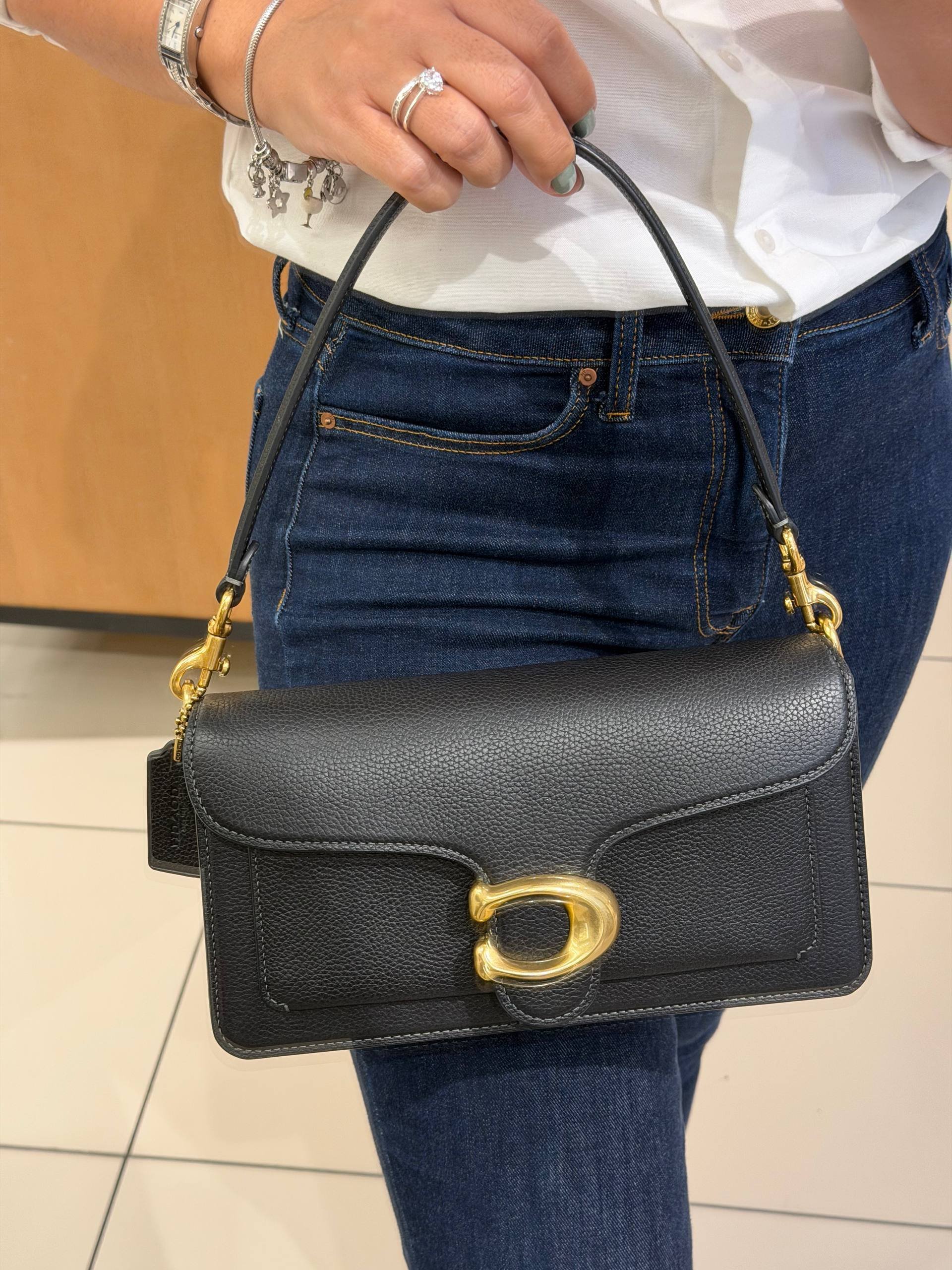 BOLSA DE OMBRO 
 COM ALÇA EXTRA