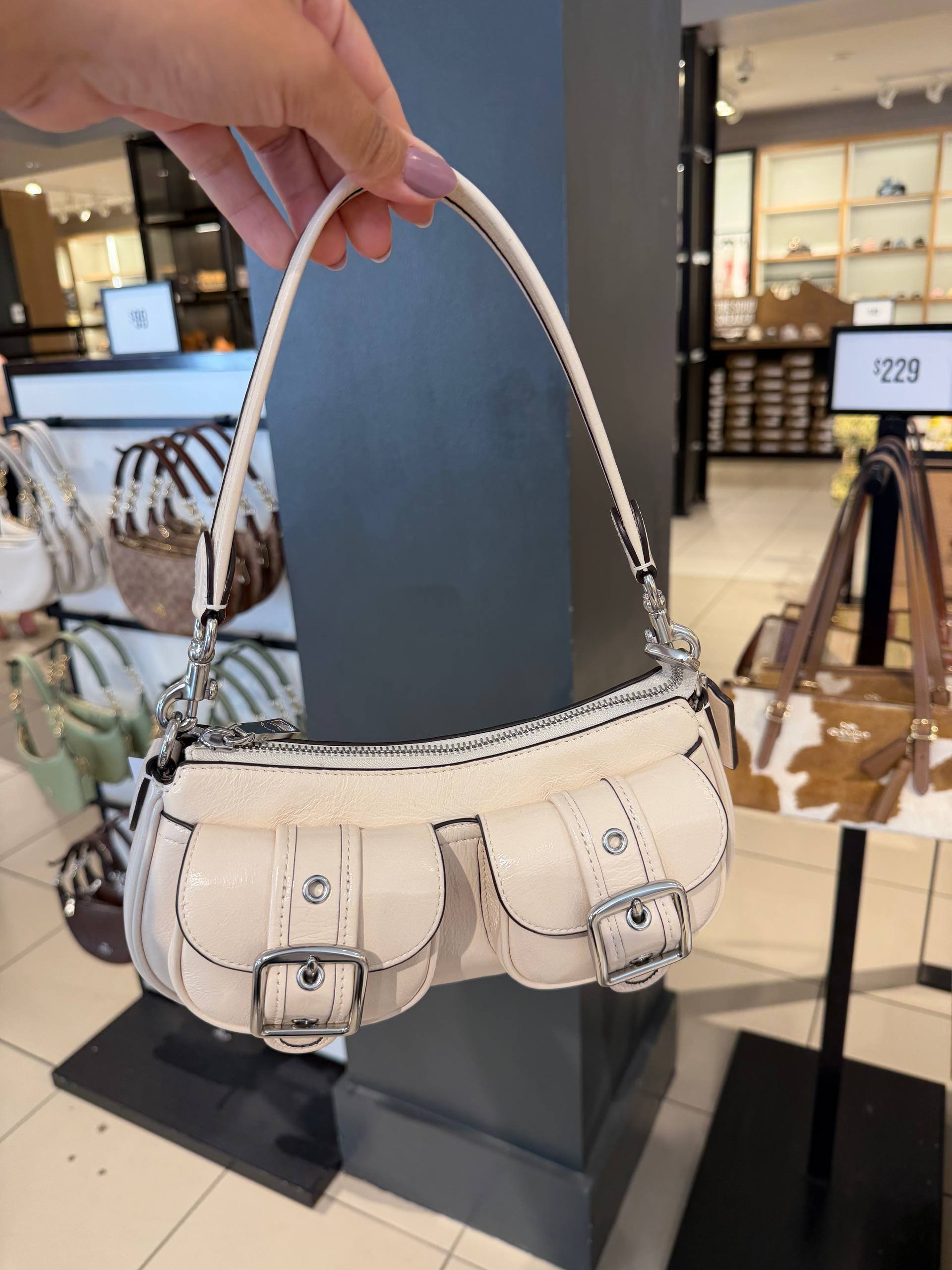 BOLSA DE OMBRO COM ALÇA EXTRA