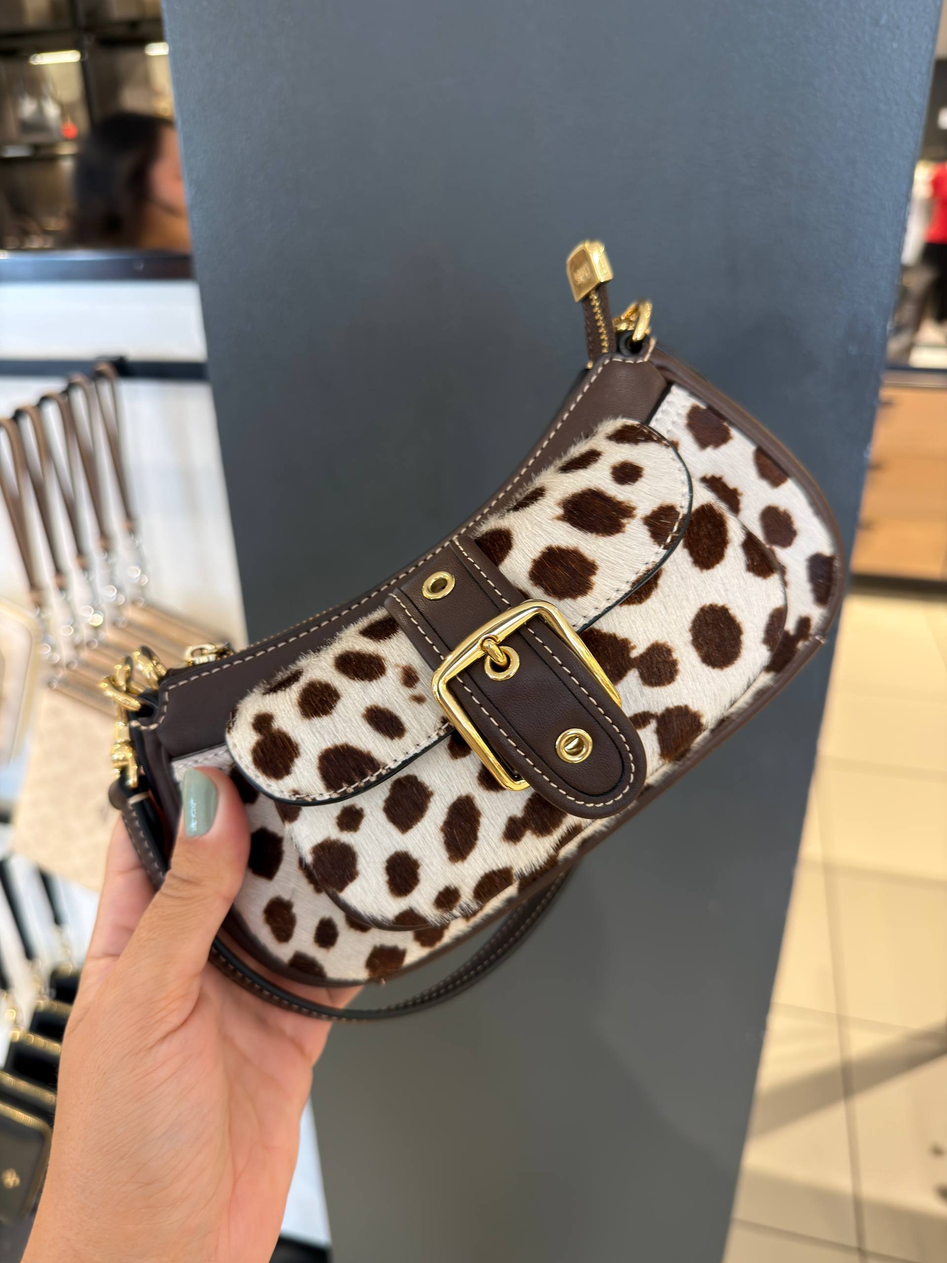 BOLSA ASHTN MINI DE OMBRO COM ALÇA EXTRA