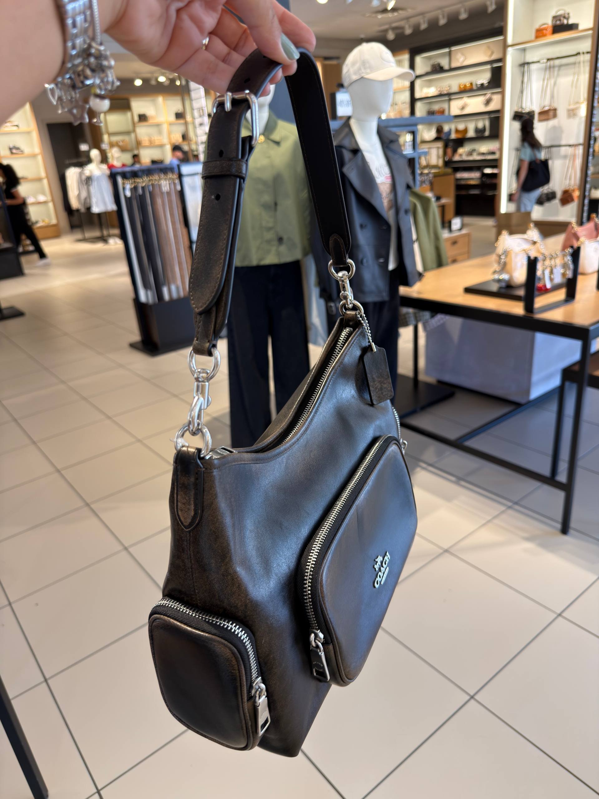 BOLSA DE OMBRO COM ALÇA EXTRA