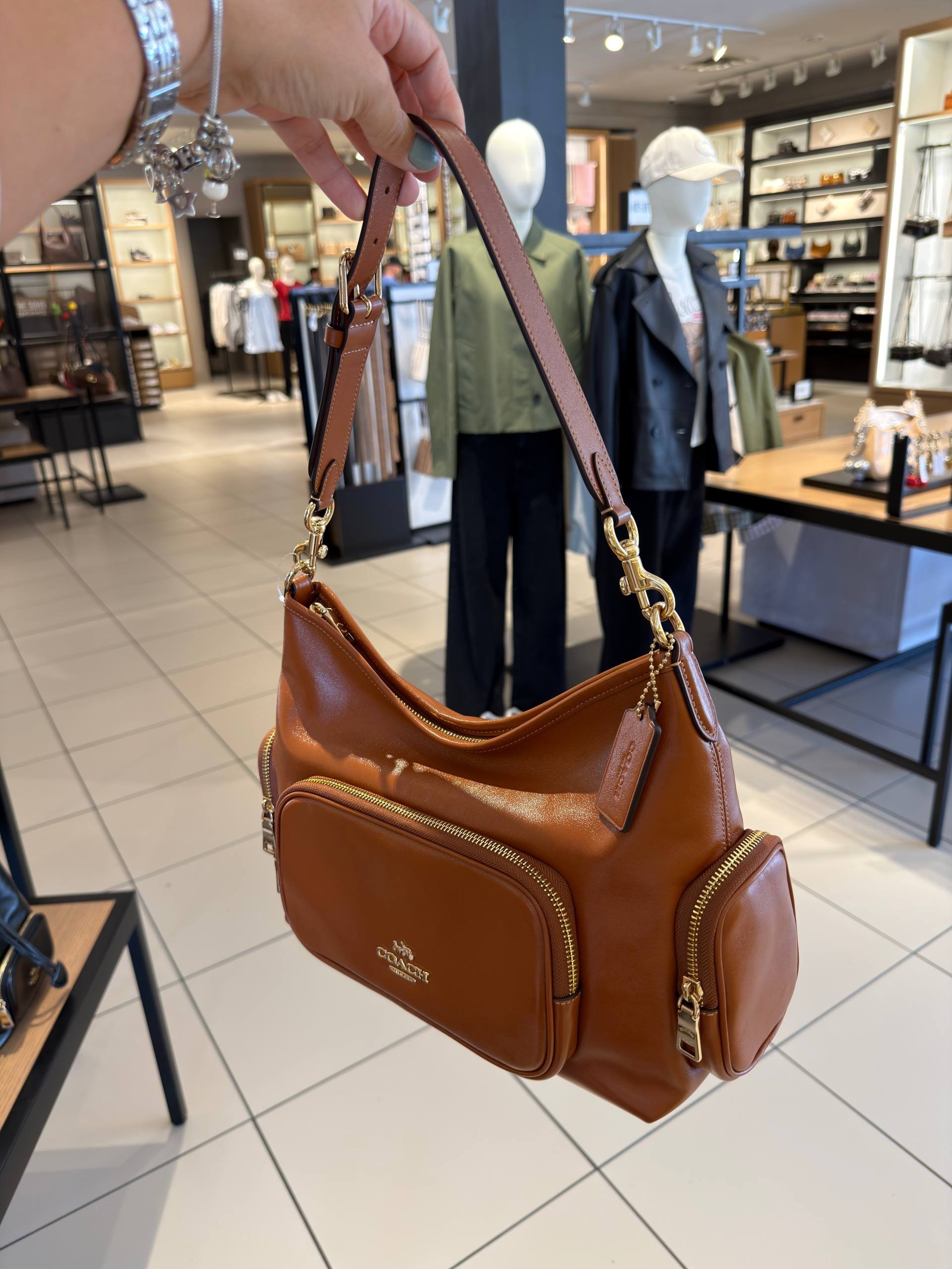 BOLSA DE OMBRO COM ALÇA EXTRA