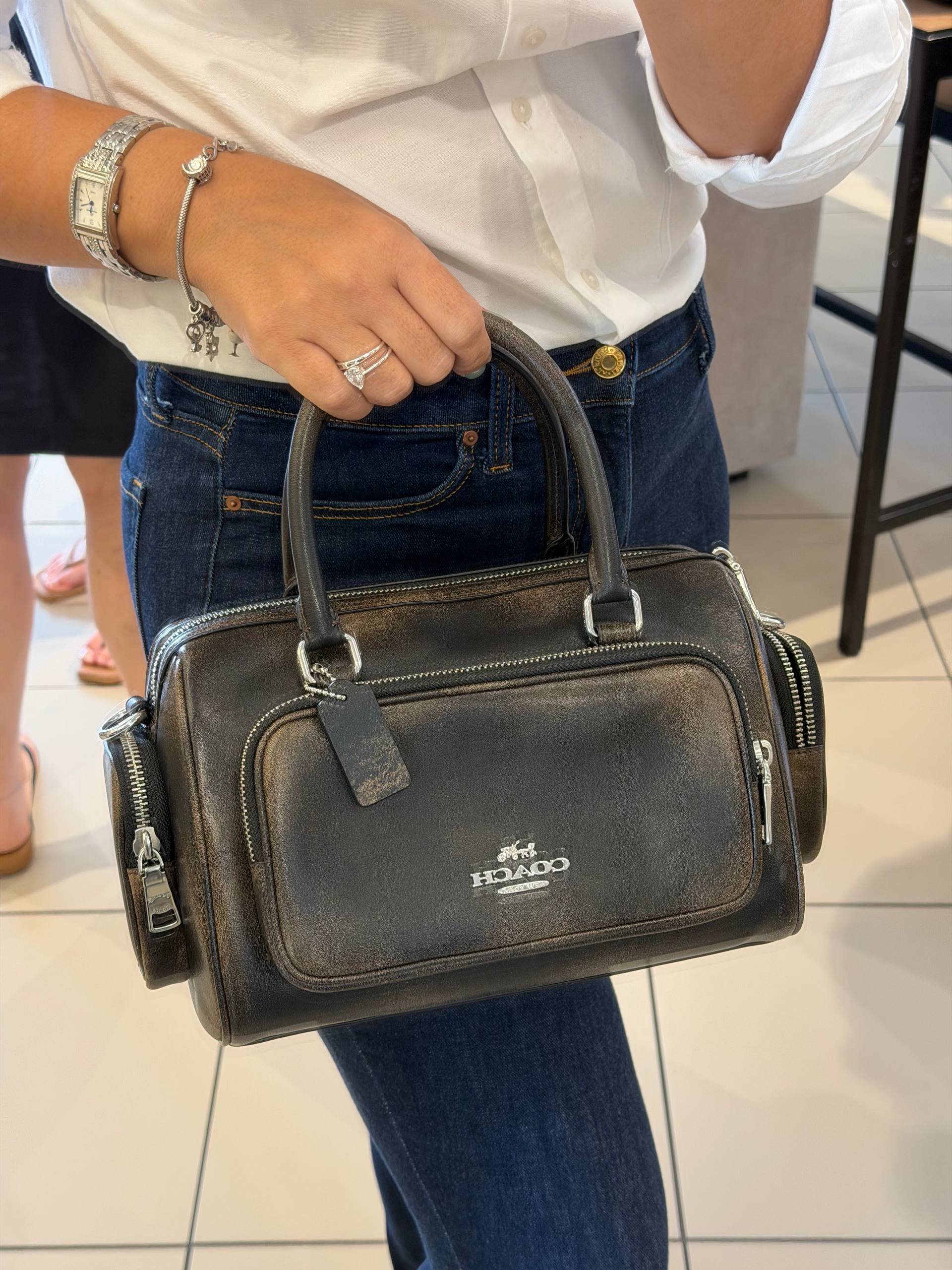 BOLSA DE OMBRO COM ALÇA EXTRA